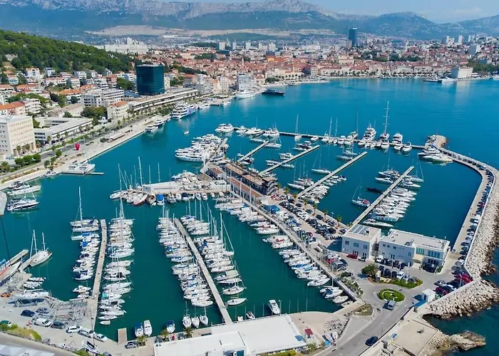 Pazarello Apartment Split