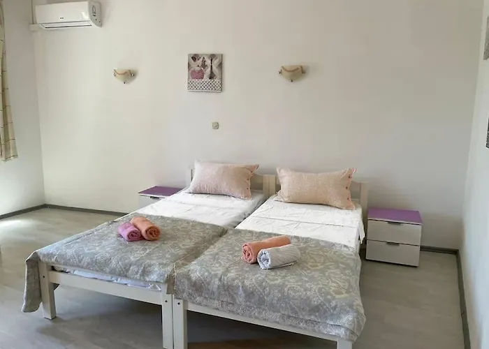 Pazarello Apartment *